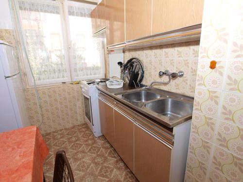 Apartments Roza 712