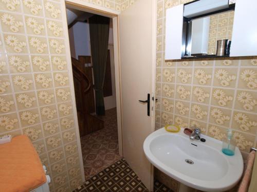 Apartments Roza 712