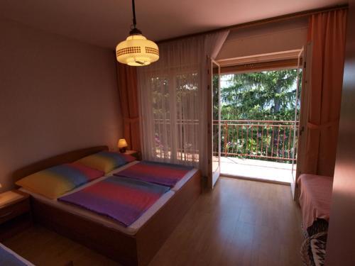 Apartments Roza 712