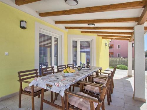 Holiday Home House Dejvis