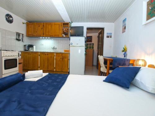 Apartment Lovre 1605