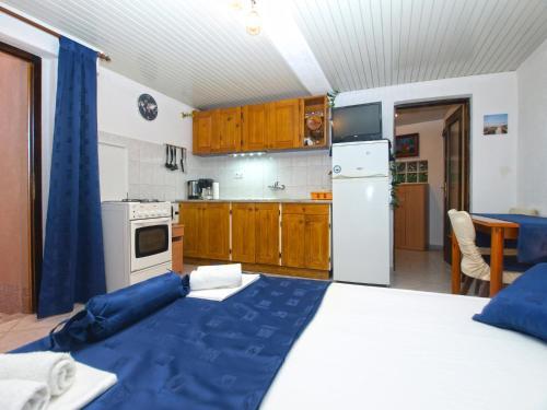 Apartment Lovre 1605