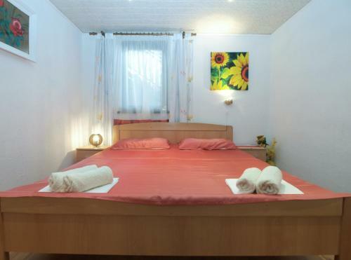 Apartment Lovre 1605