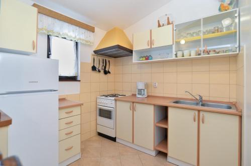 Apartments Vrcevan 811