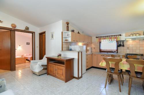 Apartments Vrcevan 811