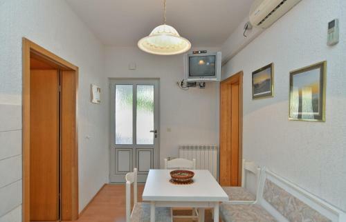 Apartments Vrcevan 811
