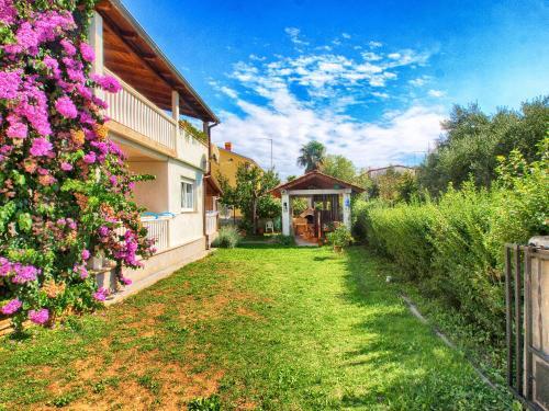Apartment Brajdine 405