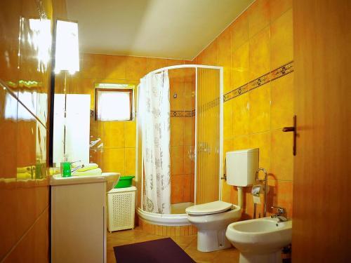 Apartment Yellow House