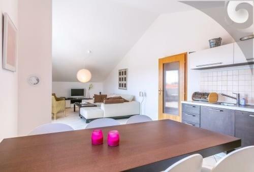Apartamentos Jull Fucane