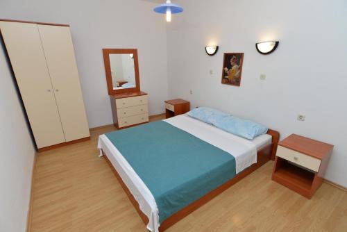 Apartments Blue 324