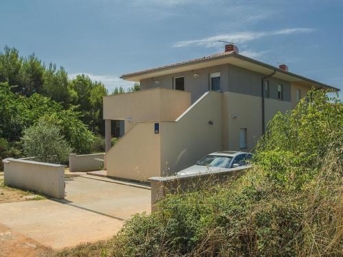 Apartment House Dundo