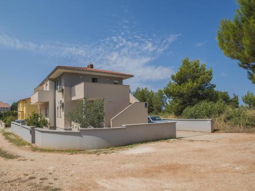 Apartment House Dundo