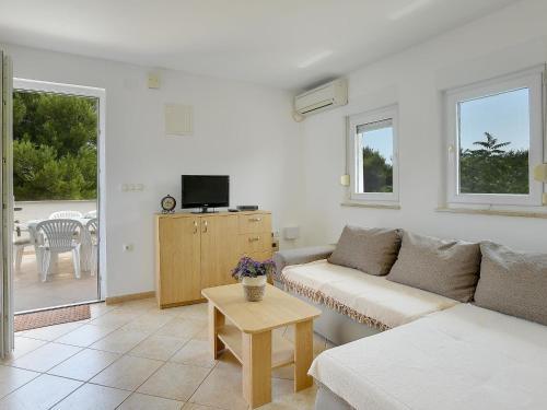 Apartment House Dundo