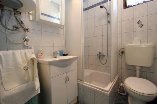 Apartment Bobins