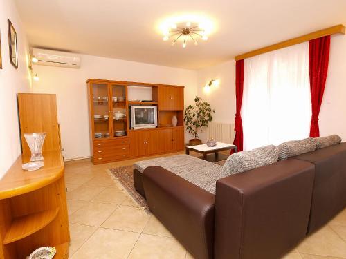 Apartments Munida 734