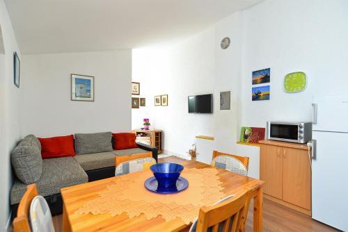 Apartments Munida 734