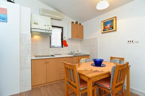 Apartments Munida 734
