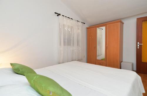 Apartments Munida 734