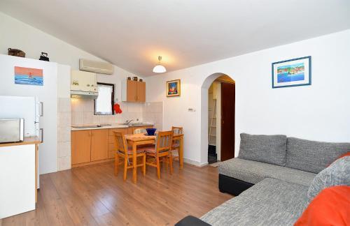 Apartments Munida 734