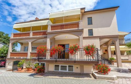 Apartments Nevija