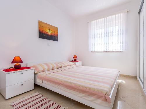 Apartment Med 454