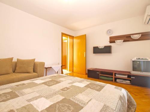 Apartments Marija 1638