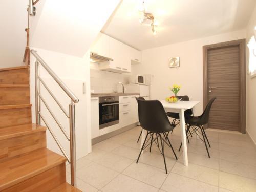 House Doris 1559