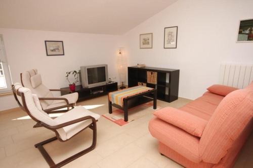 Apartments With A Parking Space Medulin - 7210