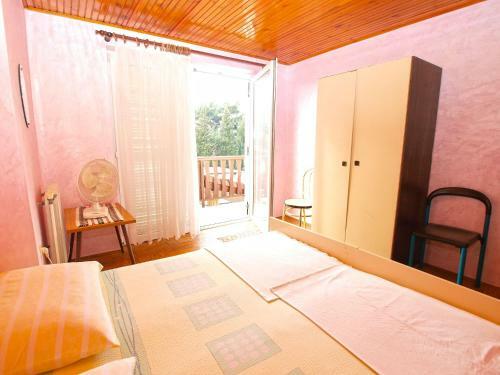 Hostal Rooms Antun 1238