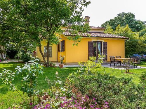 Holiday Home Garden House