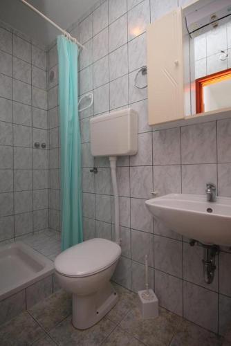 Apartment Metajna 6521b