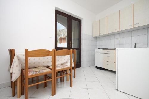 Apartment Metajna 4120b
