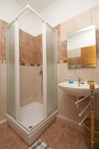 Hostal Double Room Metajna 6487b