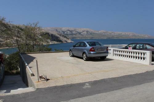 Apartment Metajna 6336d