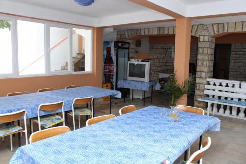 Apartment Metajna 527b