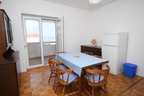 Apartment Metajna 527c