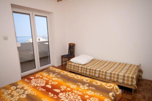 Apartment Metajna 527c