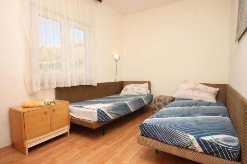 Apartment Metajna 6369c
