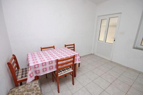 Apartments By The Sea Metajna (pag) - 6351