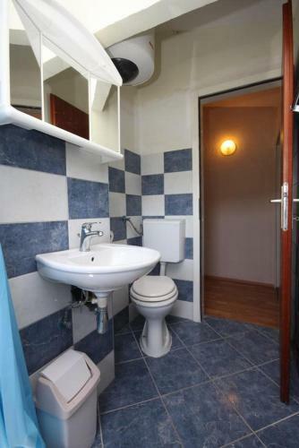Apartment Metajna 6369b