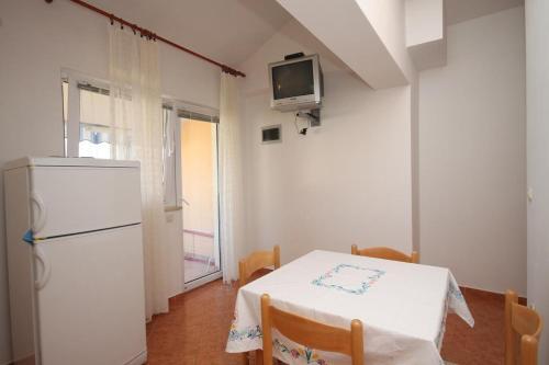 Apartment Metajna 6503b