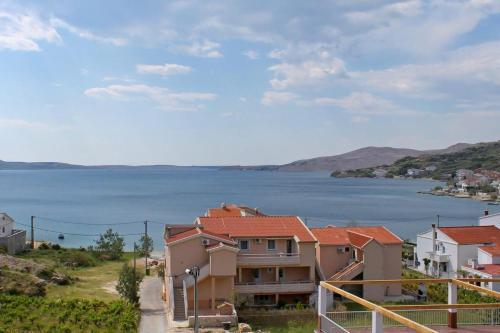 Apartment Metajna 6503b
