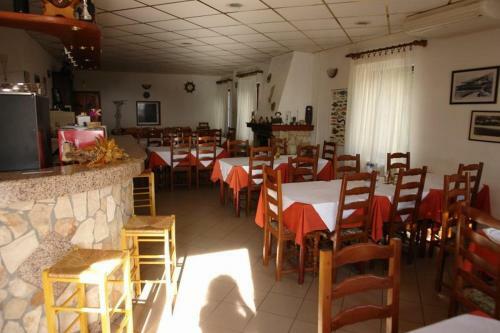 Hostal Guest House Lara