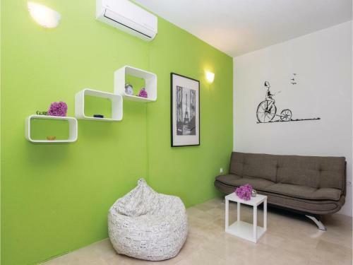 Two-bedroom Holiday Home In Milna