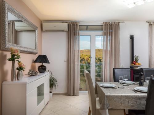 Holiday Home Villa Bravura