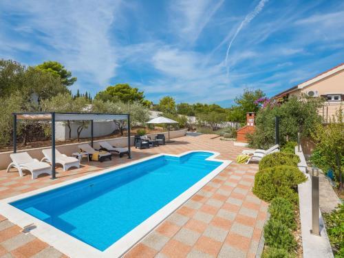 Holiday Home Villa Bravura