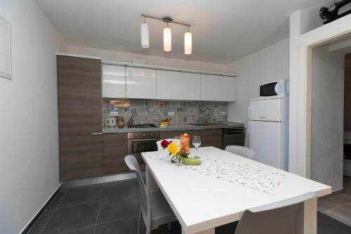 Apartment Kamelija