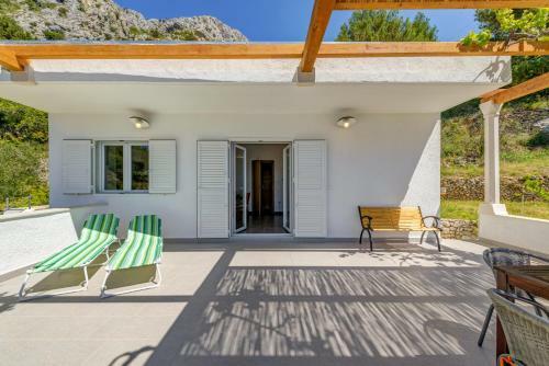 Adria House