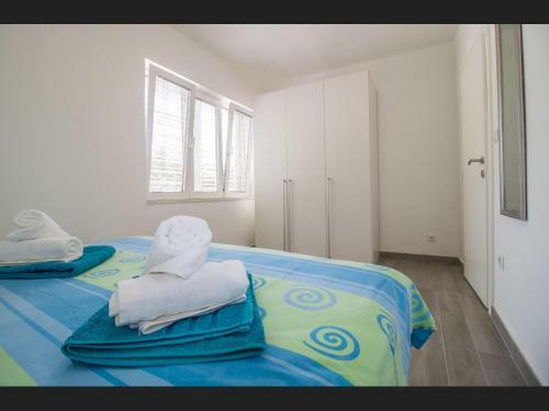 Apartments Davor
