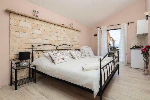 Mirca Villa Sleeps 8 Pool Air Con Wifi